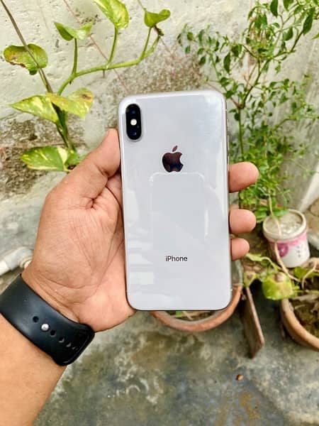 iPhone X 64Gb (READ FULL ADD FIRST) 0