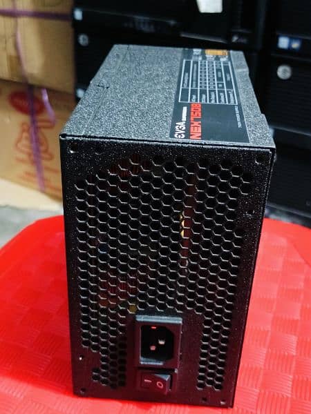 EVGA 750W SEMI MODULAR POWER SUPPLY 80 PLUS 7