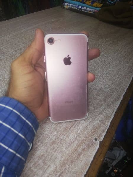 IPhone 7 gb 128 no pta 03212725925 1