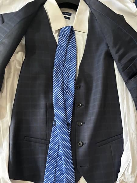 3 piece suit. Branded,imported. used once. Size L (slim fit) 6