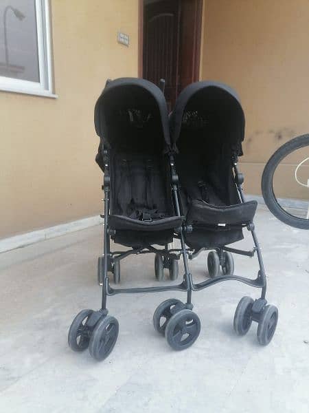 twin stroller 0