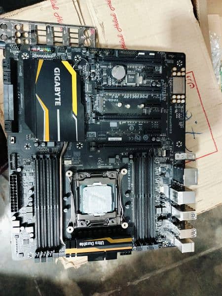 GIGABYTE X99-UD4P Motherboard Gaming Core i7 5930K - 5960x 8