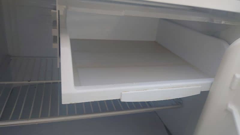 Pel family size fridge and freezer 7