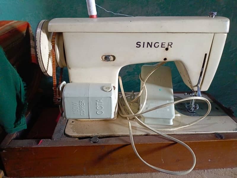 singer sewing machine 1