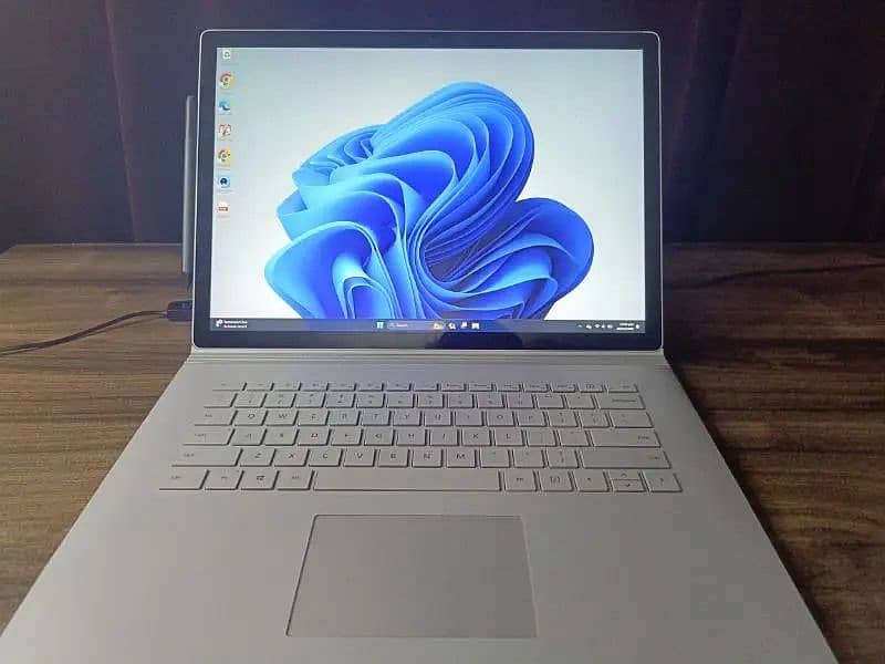 Microsoft Surface Book 2 15" 16gb/256gb 1060 6gb 0