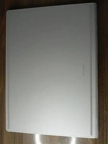 Microsoft Surface Book 2 15" 16gb/256gb 1060 6gb 5
