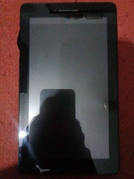 Lenovo tablet 8 GB memory 0