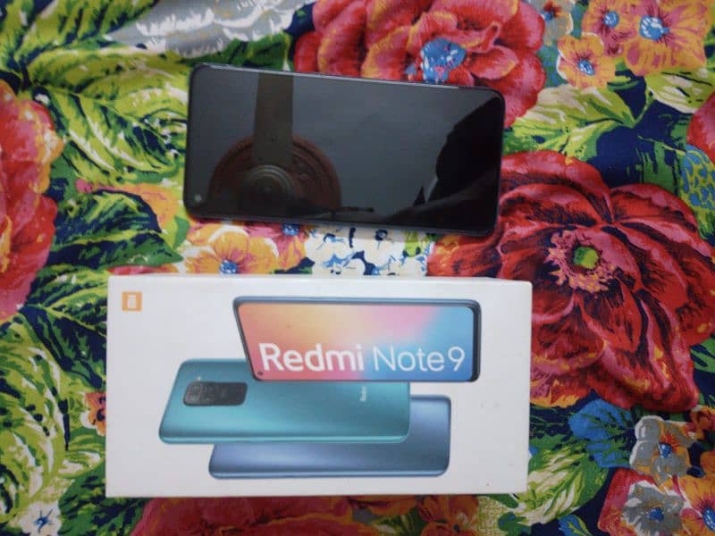 Redmi Note 9 4gb/128gb with box. All parts are working well 2