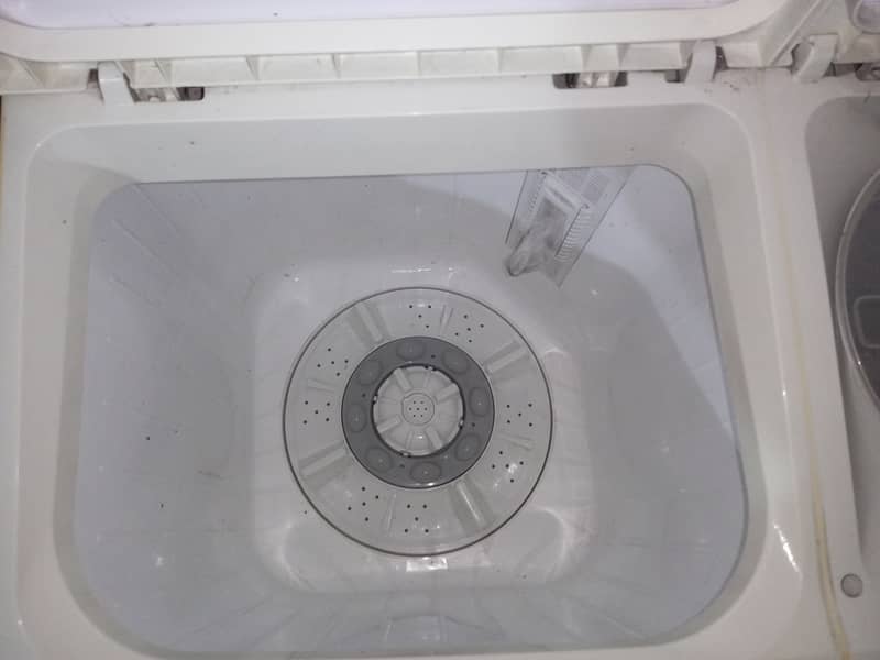 Kenwood  New Condition Washing Machine Plus Dryer 6