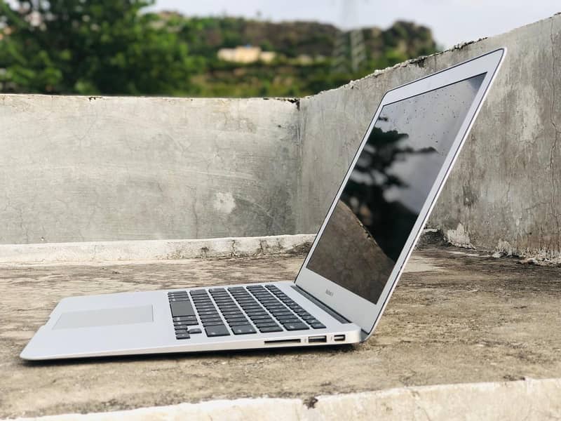 MacBook Air (Early 2014 ,13-inch) 5