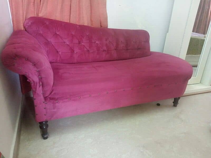 Dewan sofa for sale 3