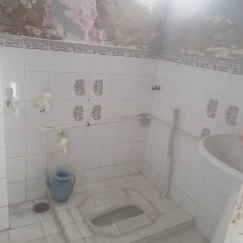 Flat For Sale 4 Room 2 Bathroom 40 lakh Full Marble Tile Nagan chowrangi 5