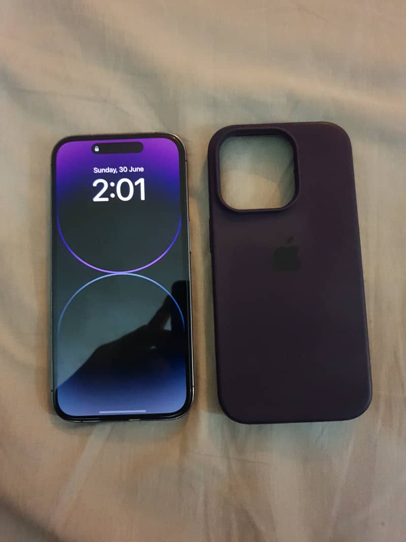 Iphone 14 pro deep purple colour 0