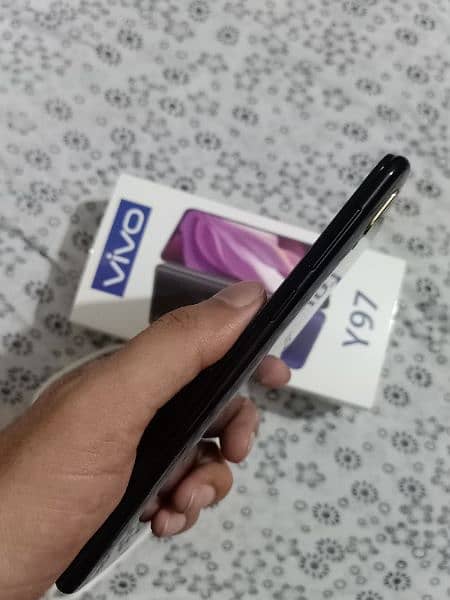 Vivo Y97 128Gb+6Gb Box Charger. smooth and Best Fastest Mobile 3