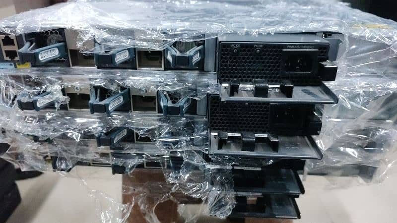 Cisco Catalyst 3650-48FD-L Gigabit PoE+ 10G uplink Switch 4