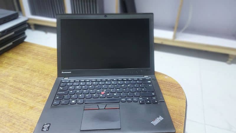 Lenovo x250 i5 5th generation 2