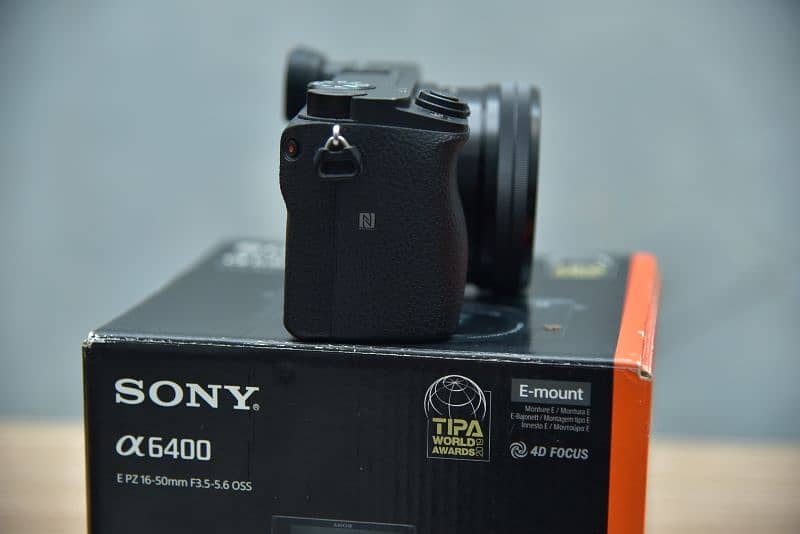 Sony a6400 body with 16-50 mm kit lens 4