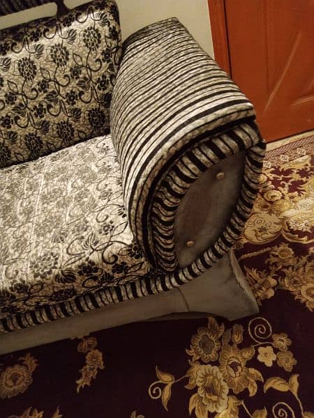 5 seter sofa set 7