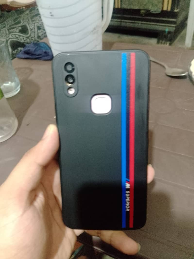 Vivo V11i 6