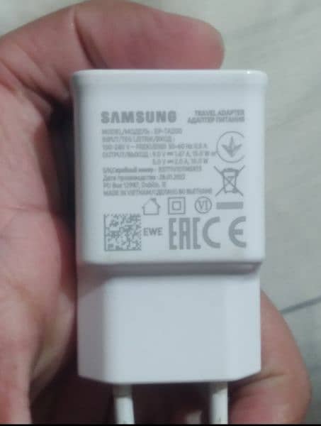 Samsung Galaxy A12 charger Vietnam 1