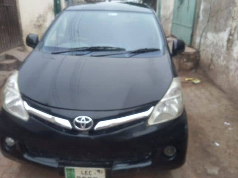 Toyota Avanza 2013 3