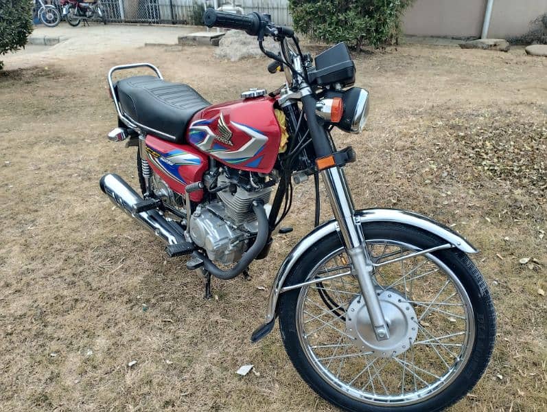 honda 125 for sale AND EXCHANGE POSSIBLE WITH YBR 3