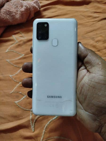 Samsung galaxy A21s with box 1