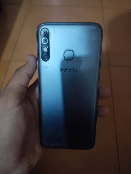 Infinix hot 8 3