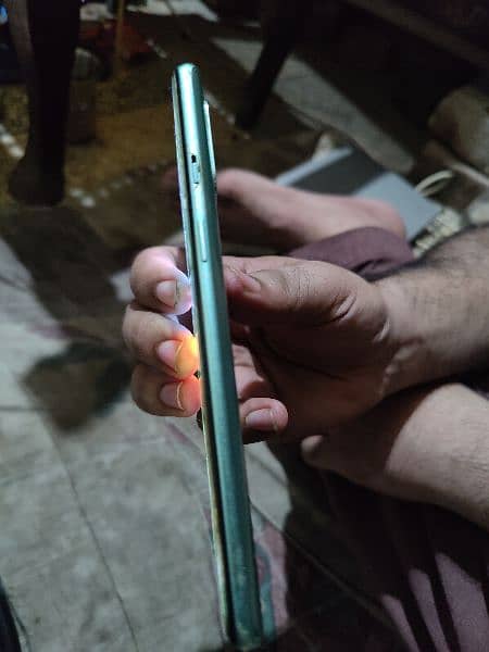 i am using my oneplus8t 12/256 line h panel mein no open no repair 2