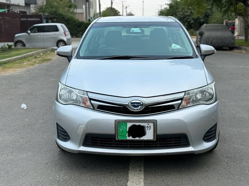 Toyota Corolla Axio Hybrid 0