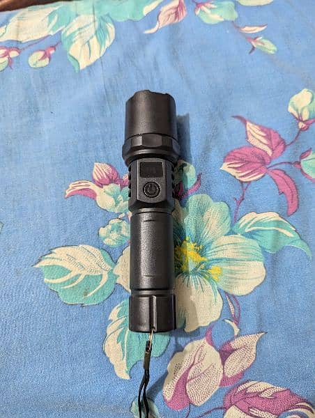 Led rechargeable flashlight 0