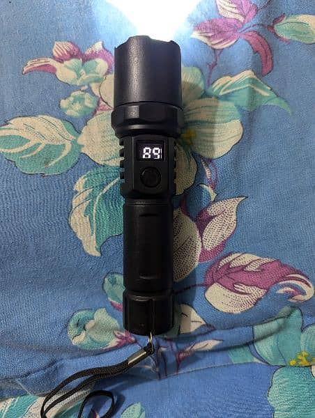 Led rechargeable flashlight 1
