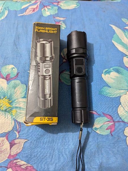 Led rechargeable flashlight 9