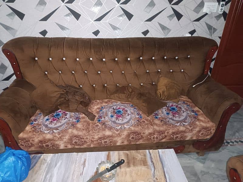 7 seater sofa 0