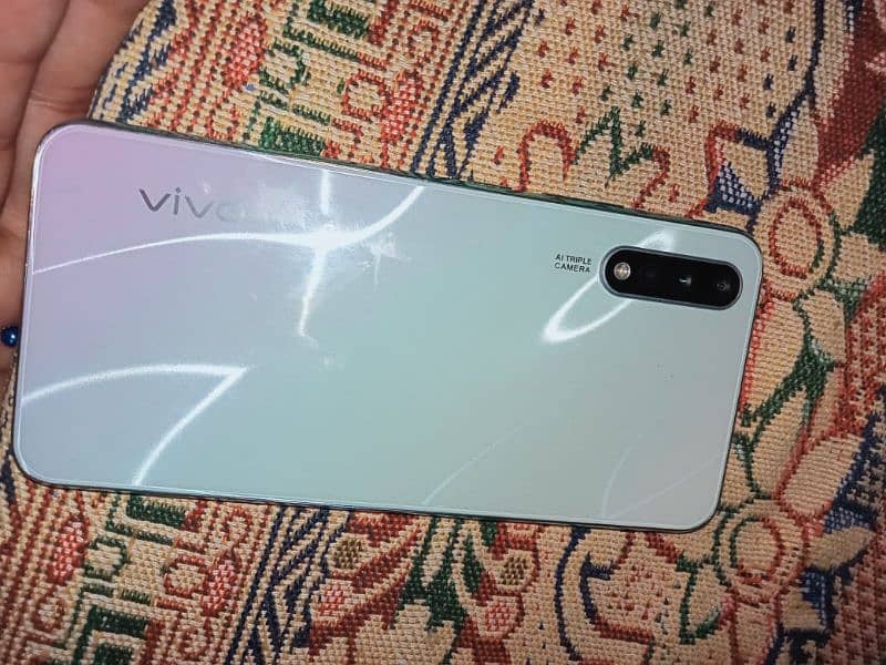 vivo s1 4/128 with box and charger (only exchange ) 0
