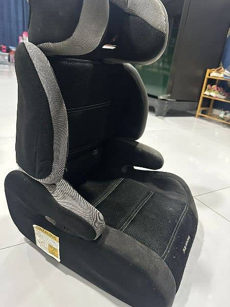 2 baby car seats for Sale in Islamabad. . 1