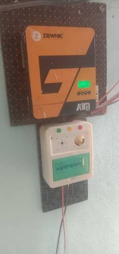 Ziewnic 3kv full system with batteries and 8 solar panels 480