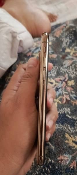 Iphone XS 256GB Gold colour dual sim official PTA approved 4