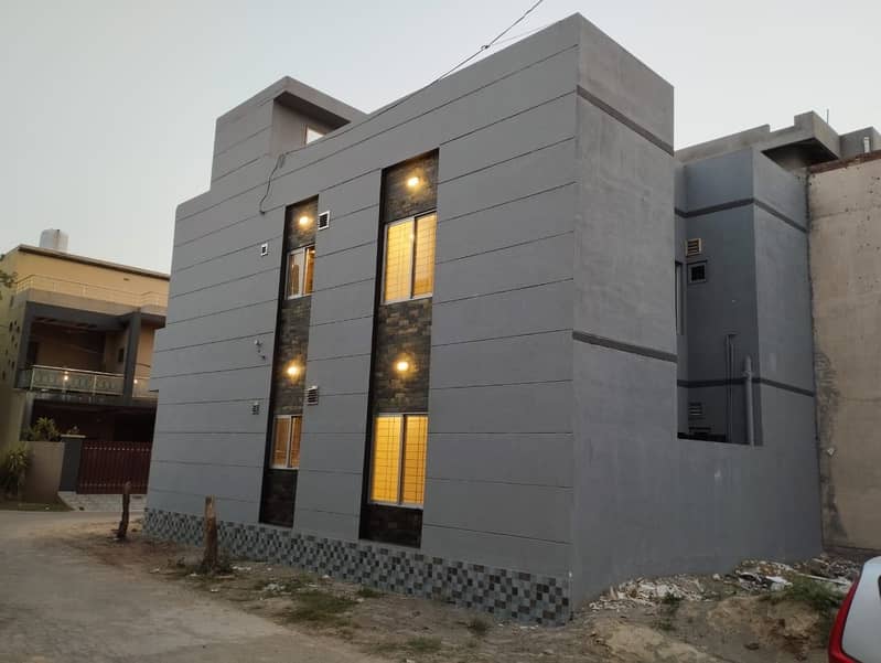 5.5MARLA BRAND NEW CORNER HOUSE IS AVAILABLE FOR SALE DIRECT FROM THW OWNER 1