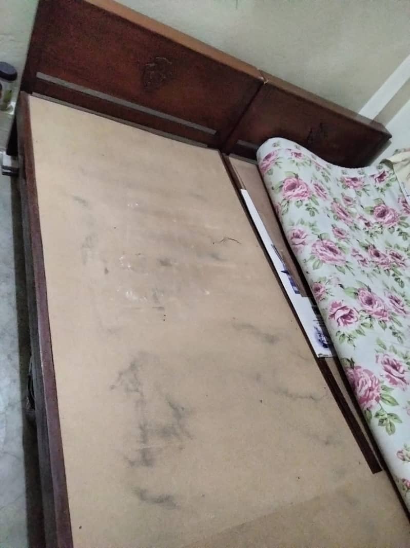 Double bed wooden 1