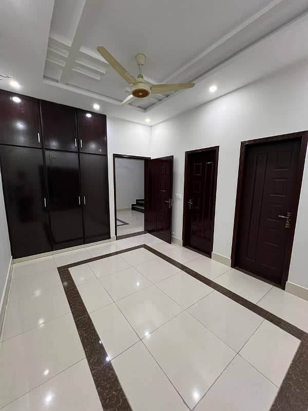 5 marla house for sale in paragon city lahore 7