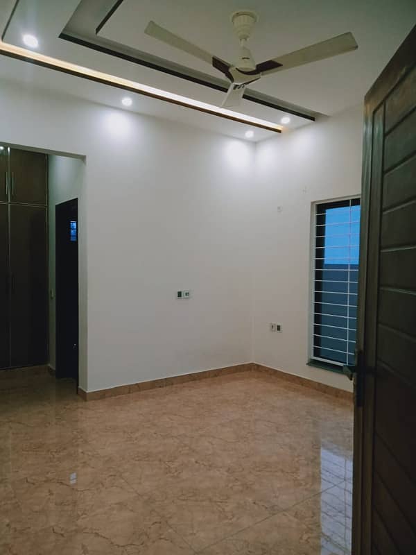 10 Marla upper portion For Rent In bahria town lahore 1