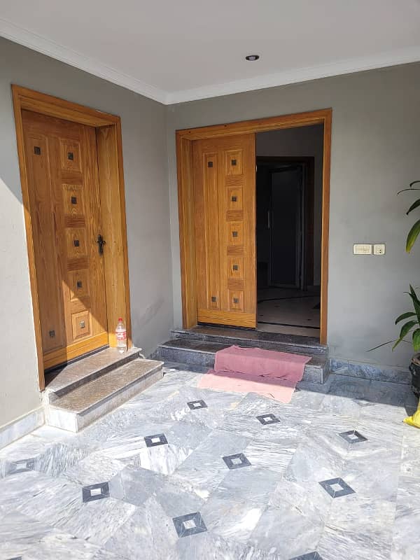 10 Marla House For Rent In Gulbahar Block Sector c 10