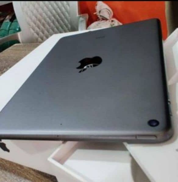 ipad mini 5 64gb full box 03073909212 WhatsApp number 1