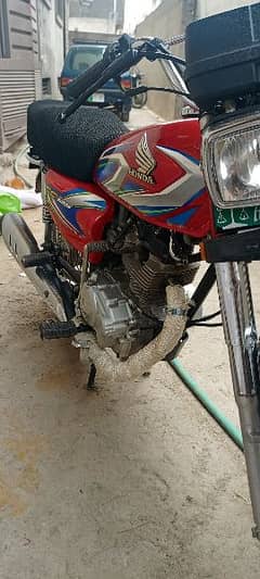 honda 125 urgent sale lush condition all genuine