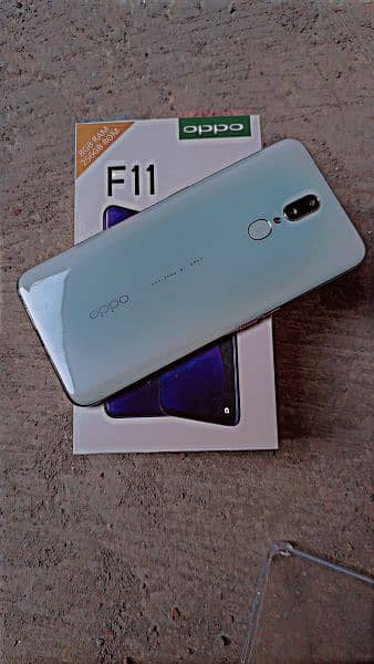 oppo f11.8/256 with just box 5