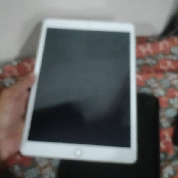 ipad 7th generation for sale. . . . 128 gb 1