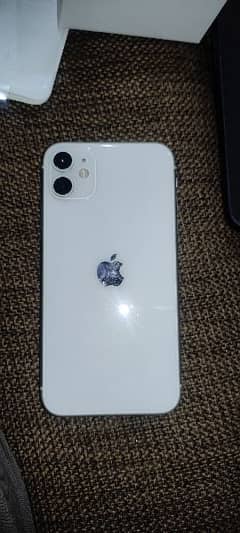 iphone 11 Pta approved 128 gb white color with box charges