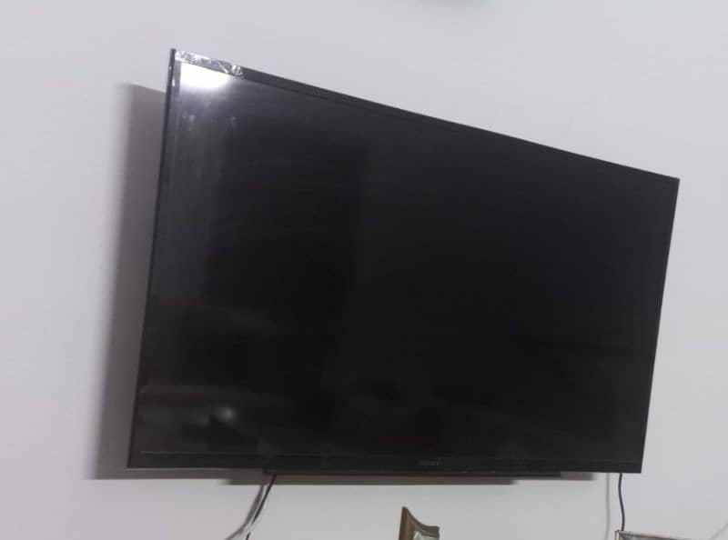 want to sell tv sony led 0