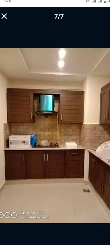 Par Day short time One BeD Room apartment Available for rent in Bahria town phase 4 and 6 empire Heights 2 Family apartment 9
